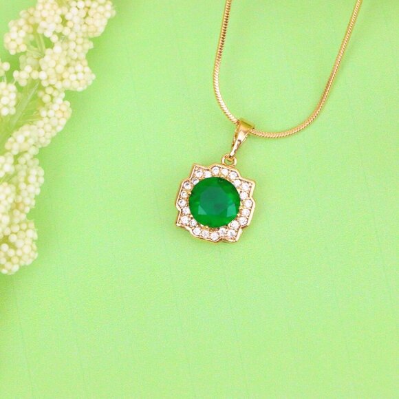 "Green Round-Cut Pendant with Halo in Rose Gold, XPPT1634 - Picture 11 of 13